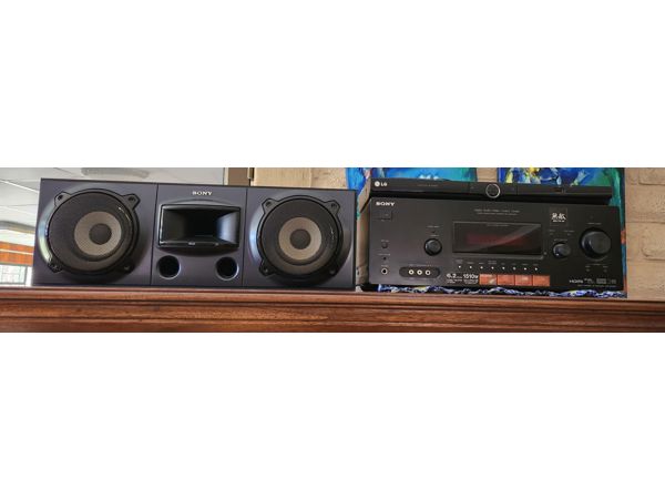 ~/upload/Lots/116240/AdditionalPhotos/cbpk76c64nuxo/Sony 6.2 1510Watt Stereo System with only one speaker_t600x450.jpg